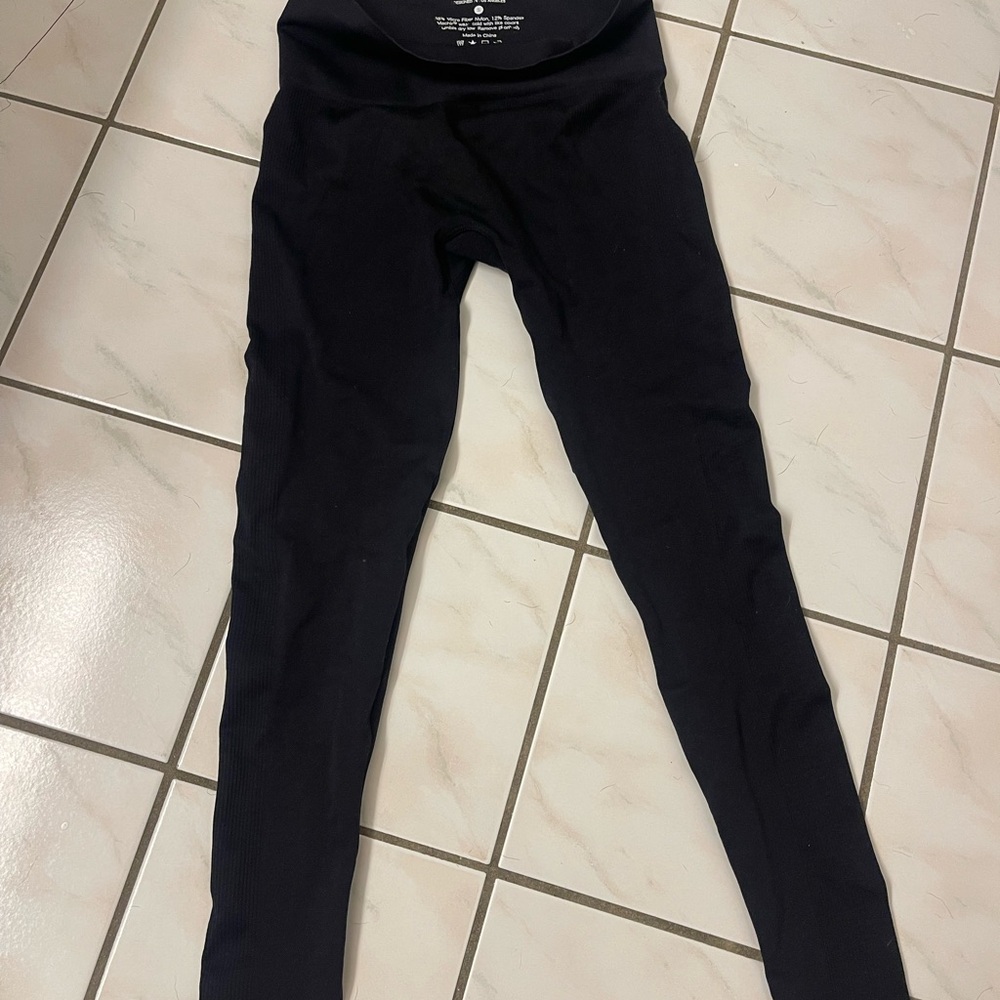 SET Active Black Leggings